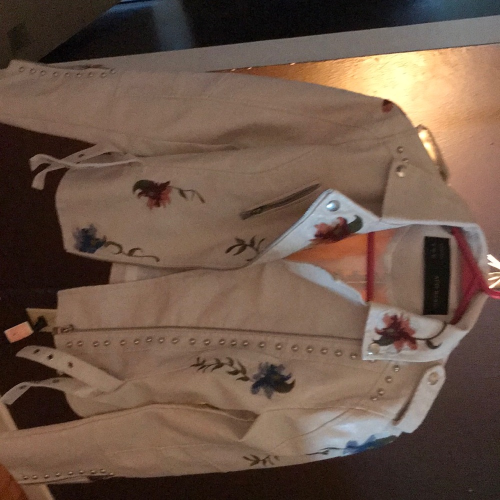 Women’s medium jacket